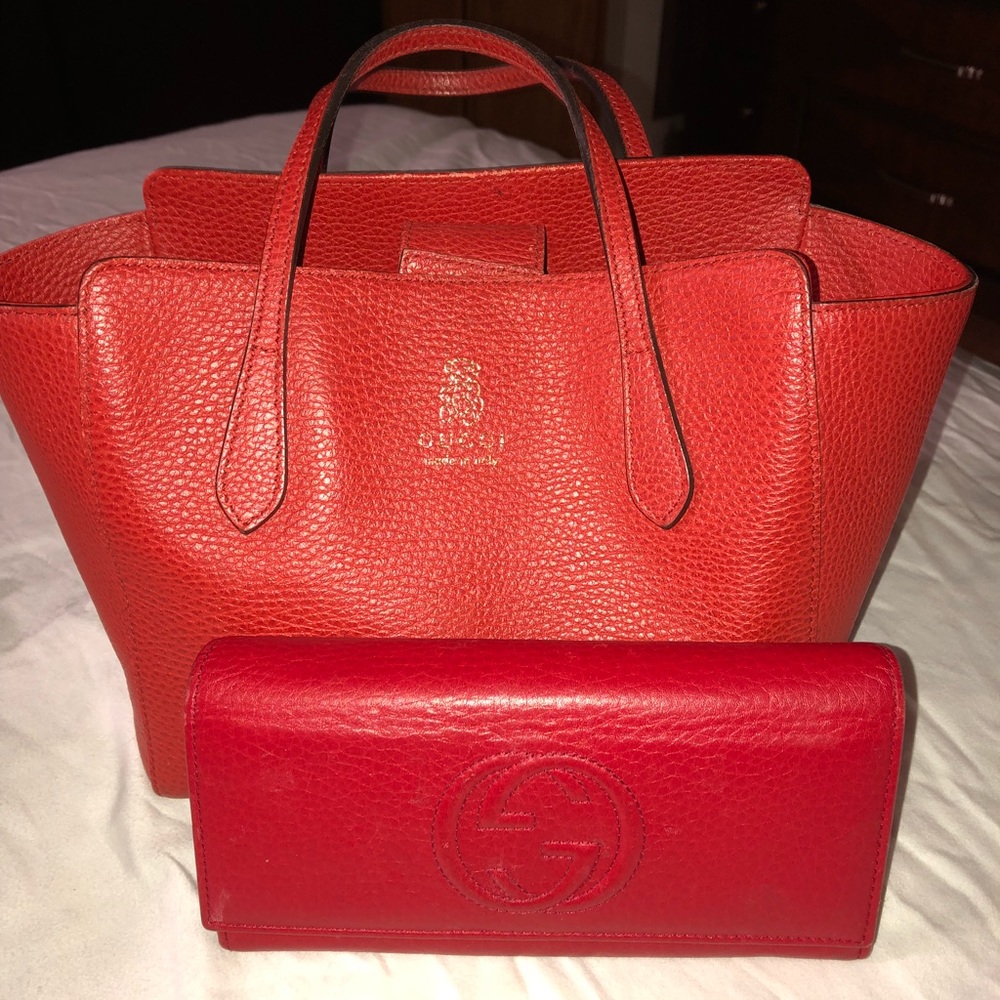 Gucci purse and wallet